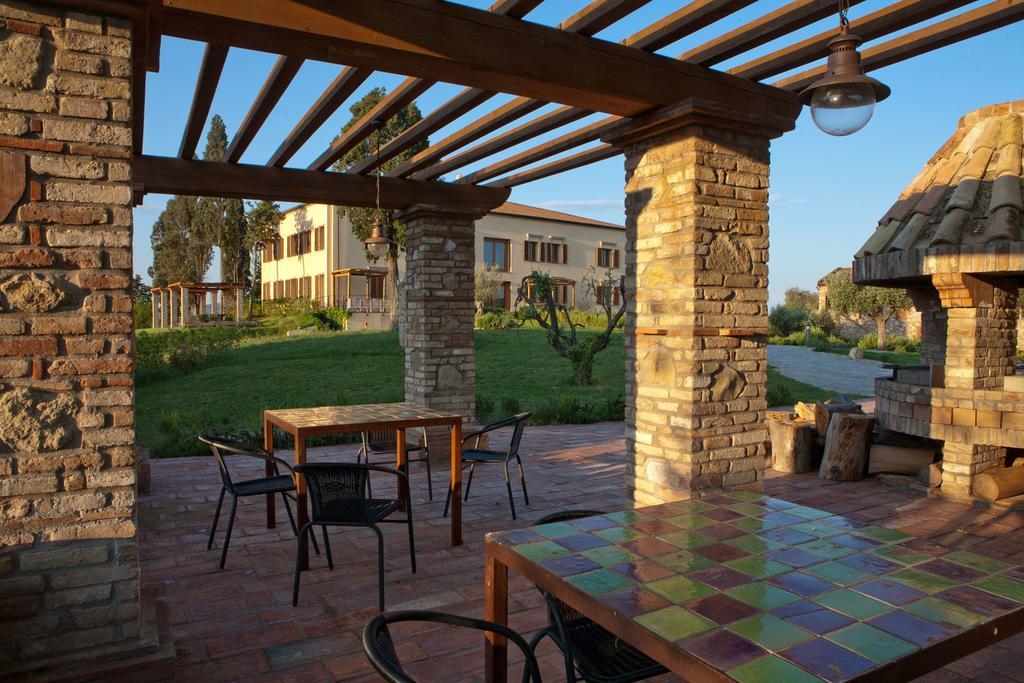 Tuscany Forever Famiglia Apartments Volterra Exterior photo