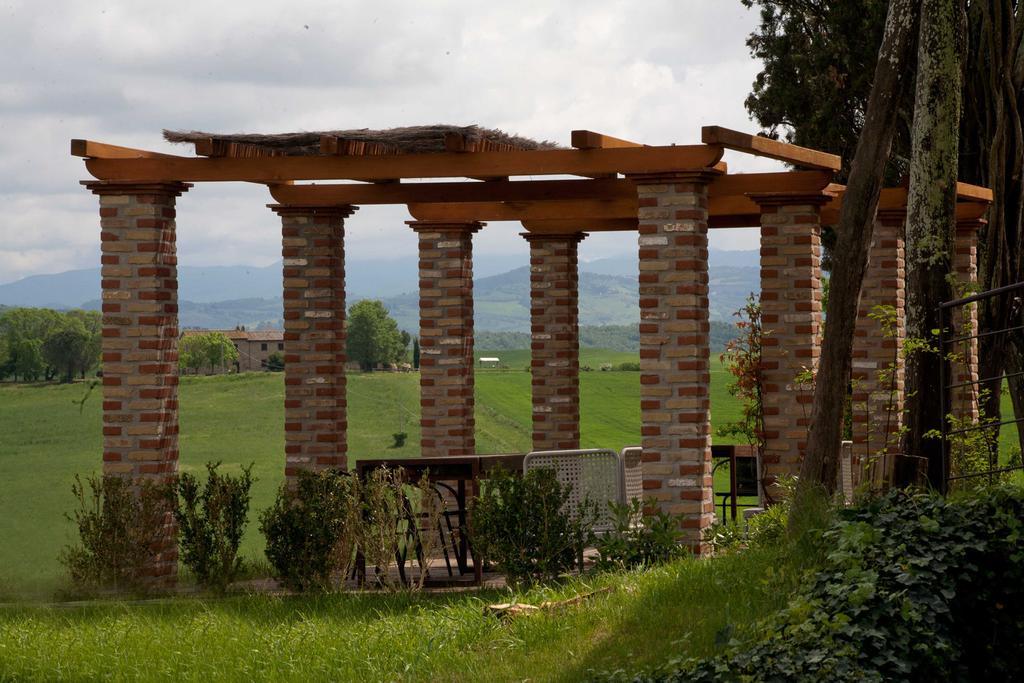 Tuscany Forever Famiglia Apartments Volterra Exterior photo