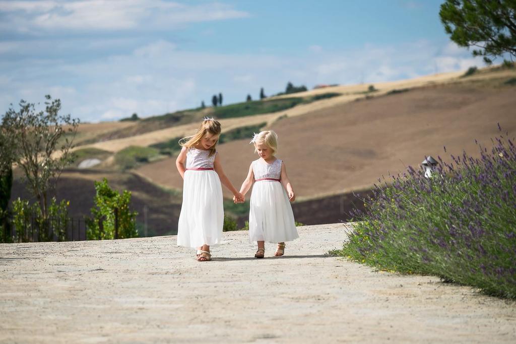 Tuscany Forever Famiglia Apartments Volterra Exterior photo