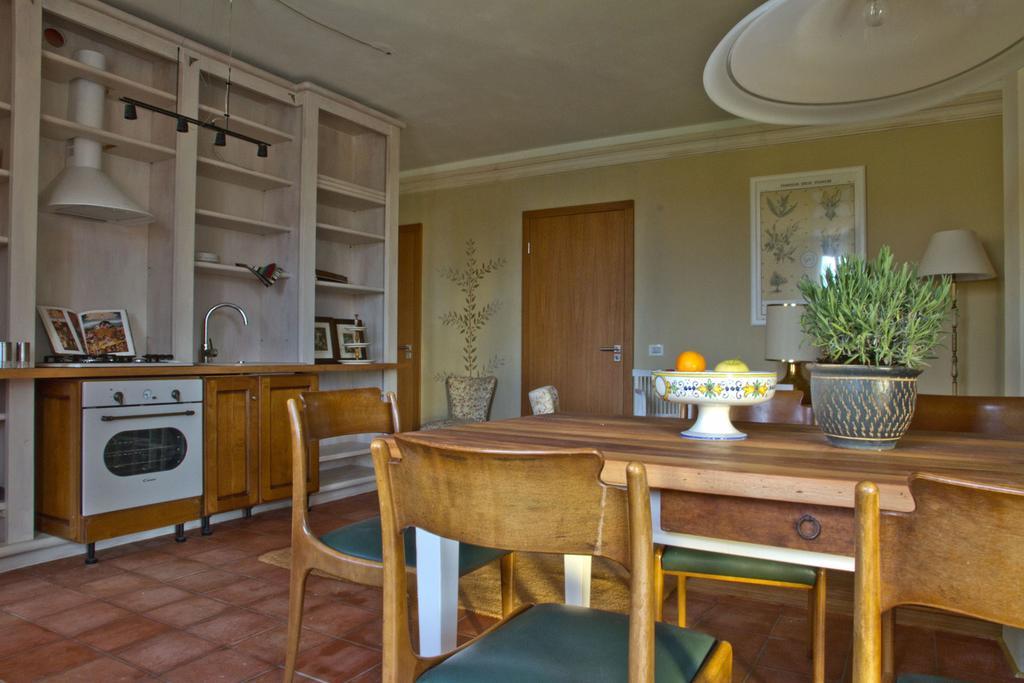 Tuscany Forever Famiglia Apartments Volterra Exterior photo