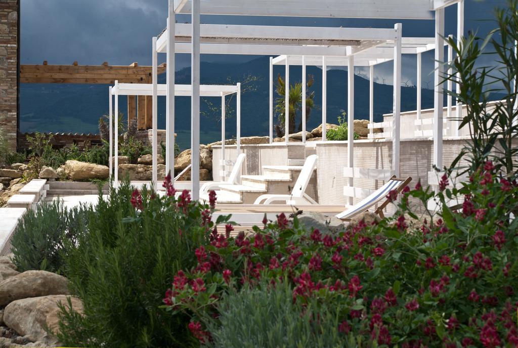 Tuscany Forever Famiglia Apartments Volterra Exterior photo