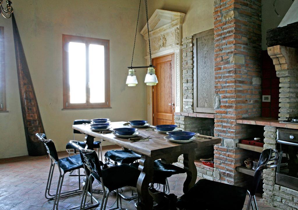 Tuscany Forever Famiglia Apartments Volterra Exterior photo