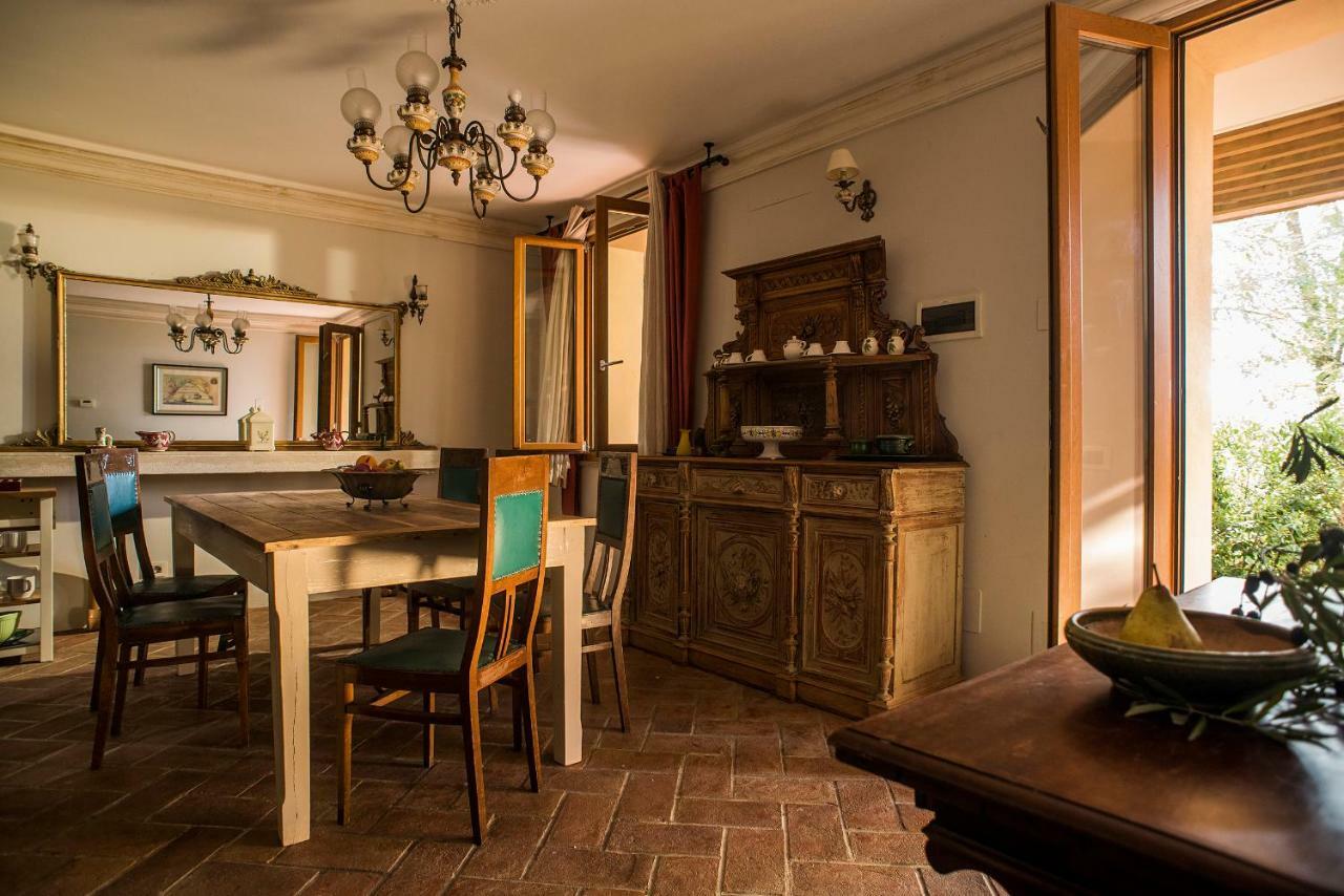 Tuscany Forever Famiglia Apartments Volterra Exterior photo